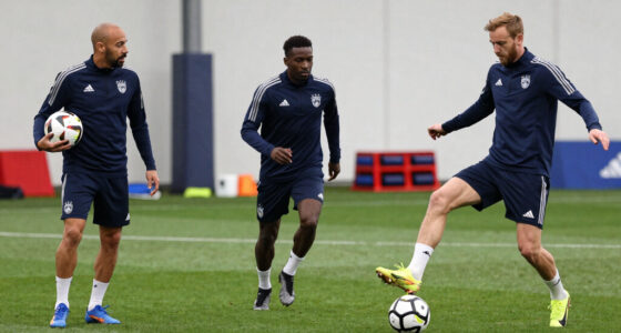 Thierry Henry, Kaká and Bastian Schweinsteiger Bring Competitive Spirit to Clash of Clans
