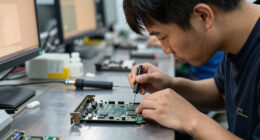 The RTX 5090 Isn’t Gone, It’s In Chinese Labs, Where Technicians Rip Off Its Die And 32GB VRAM For AI Servers